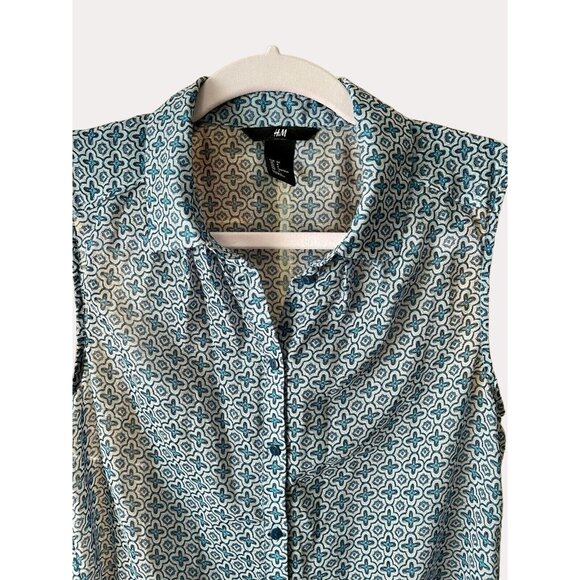 H&M Sheer High Low Button Front Sleeveless Collared Blouse Geo Print Blue 4 - Picture 2 of 4